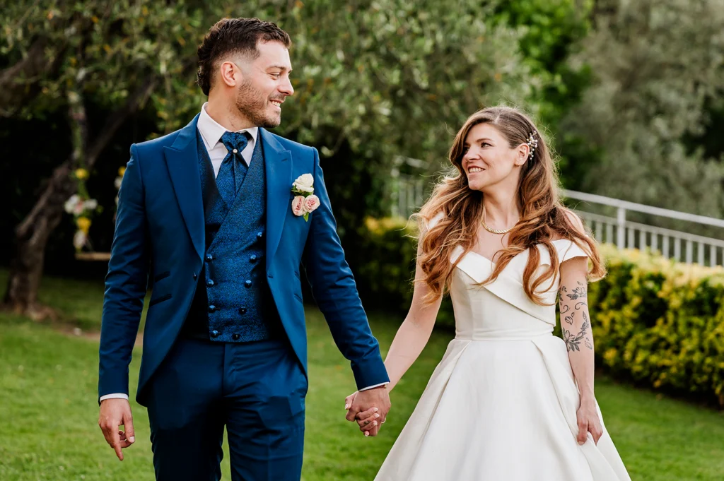 fotografo matrimoni a firenze   corsa felice degli sposi